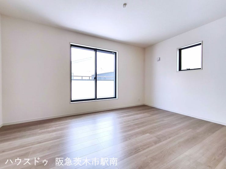 2階 8.7帖洋室