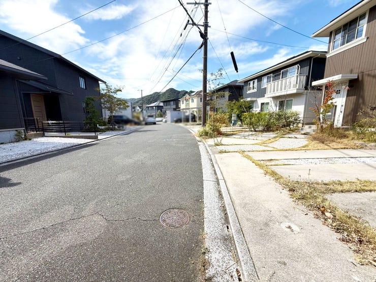 【門司区吉志新町 中古戸建】太陽光発電システム♪オール電化♪庭付♪浴室乾燥機♪トイレ2ヶ所♪