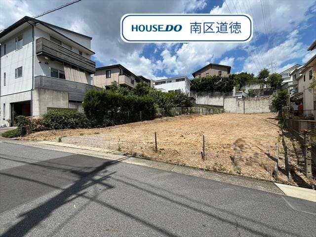 【外観】
83.81坪のゆとりある広さ!延長敷地のお土地です!
弥富小学校 約750m/徒歩約10分
萩山中学校 約1310/徒歩約17分