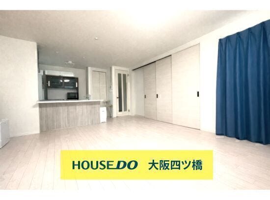 18.9帖の広々としたLDK。
※AIによる家具消し加工済み