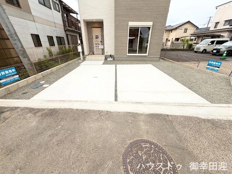 ■車と趣味の幅が広がる場所■単なる駐車スペースではない、洗車やタイヤ交換、DIYにも使える多目的な屋外スペースです。