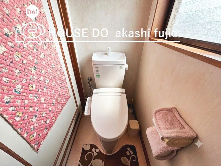 トイレは1階、2階共にウォシュレット機能付きになります