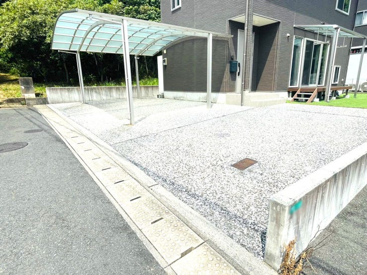 小倉南区葛原高松 中古戸建て♪オール電化♪太陽光発電システム♪広々LDK20帖♪室内程度良好♪WIC