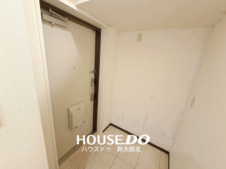 ■玄関スペースはゆとりがあり、出入りもスムーズ♪シューズボックスなどを設置して、お好みの玄関空間にアレンジできます!