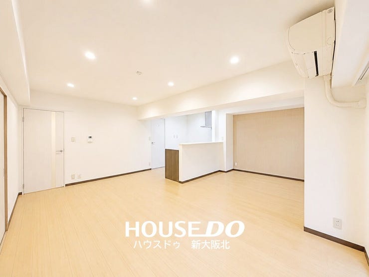 ■優しい明りのダウンライト設置!
■ダウンライトはお部屋をすっきりと見せるとともに、落ち着きのある空間を演出します!
