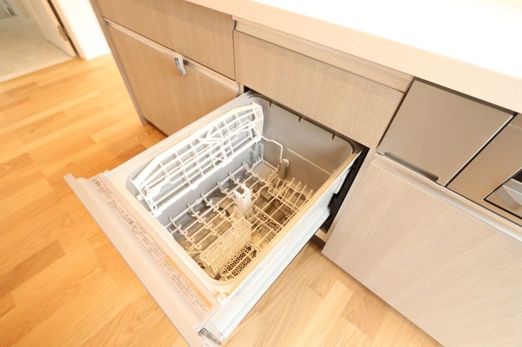 食器洗浄機が後片付けをサポート!食事後の家族のくつろぎタイムをゆっくりもてます♪