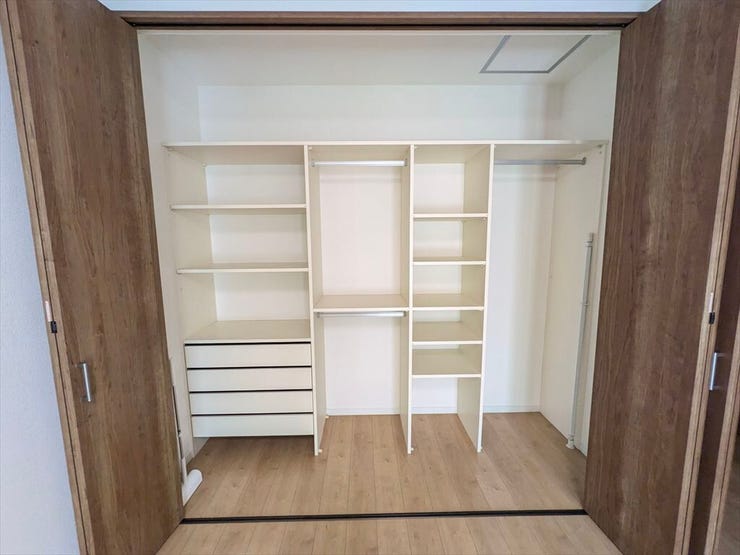 全居室収納あり!
荷物が多くても困りません。