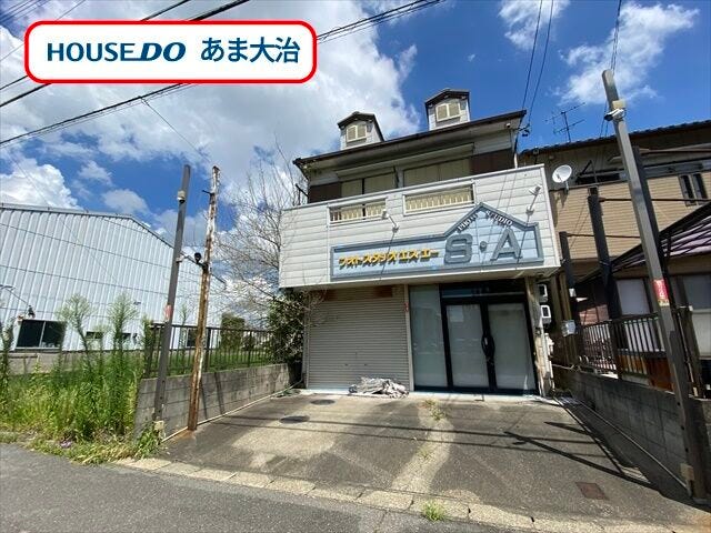 【外観】
大治町花常人見に建築条件なし、約35坪の土地が登場。
解体後更地渡しとなります◎