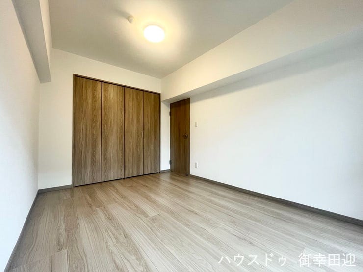 ■7.5帖洋室■心からリラックスできる静けさ、上質な眠りで、毎日をリセットします。明日への活力を養う空間です。