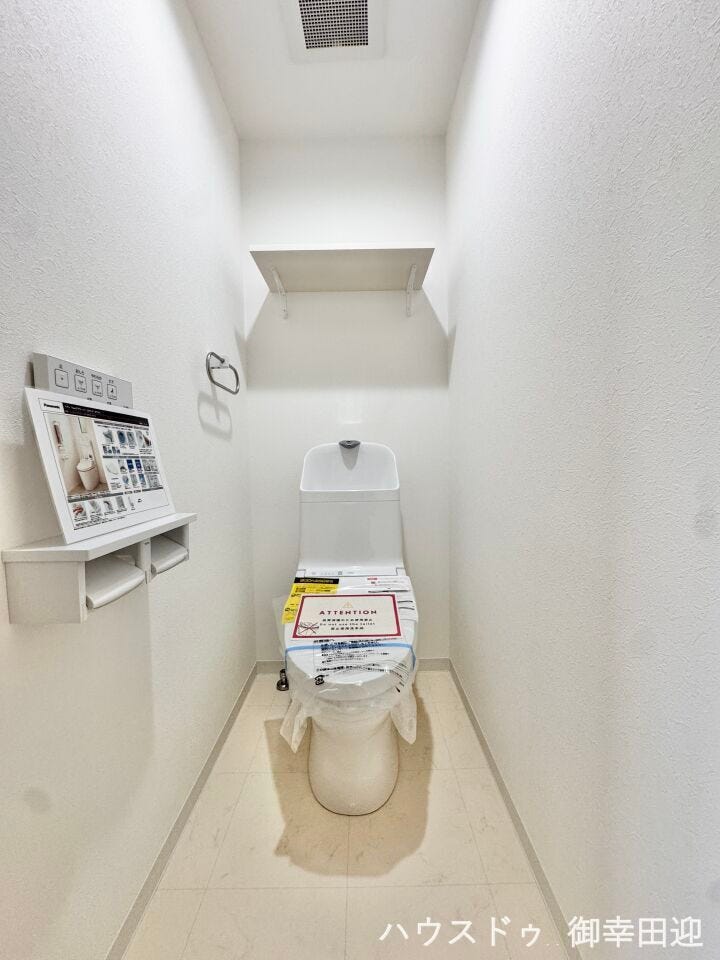 ■一人になれる安らぎの場所■清潔さと静けさを両立した空間。心落ち着くひとときを過ごせる、プライベートなレストルームです。