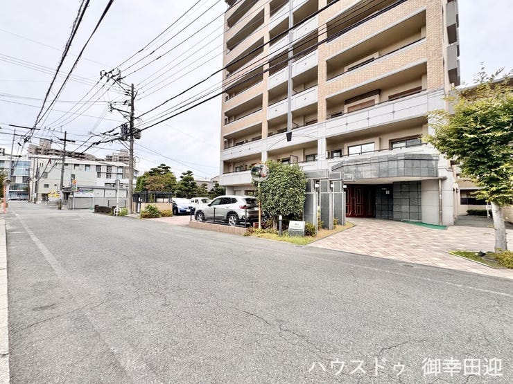 ■理想を叶える新しい暮らしの舞台■高いデザイン性と機能性を兼ね備えた住まい。ここで、家族の新しい物語が始まります。