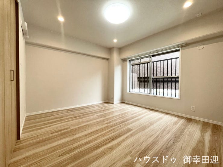 ■6.9帖洋室■心からリラックスできる静けさ、上質な眠りで、毎日をリセットします。明日への活力を養う空間です。