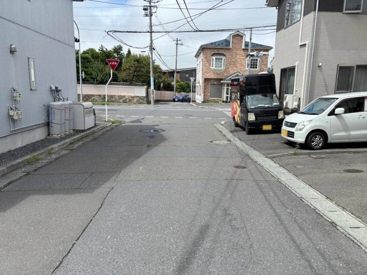 現地(2026年8月)撮影
◎本日案内可能◎
ご内覧をご希望の際は、ハウスドゥ 八戸市庁前までお気軽にお問い合わせくださいませ♪