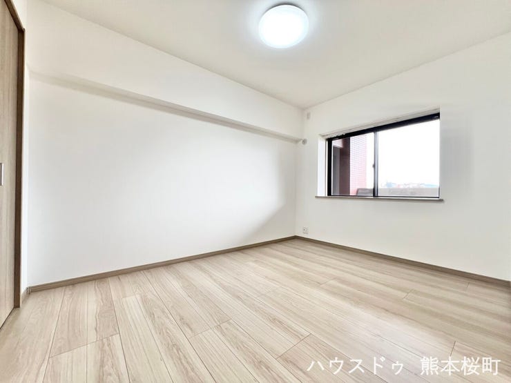 ■6.4帖洋室■心からリラックスできる静けさ、上質な眠りで、毎日をリセットします。明日への活力を養う空間です。