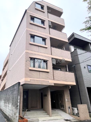 【外観】
●鉄筋コンクリート5階建マンション