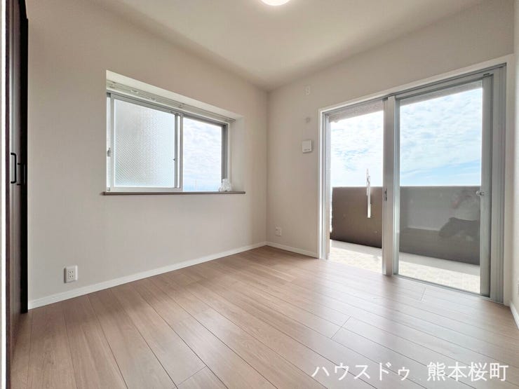■5.3帖洋室■寝室、書斎、趣味の部屋。家族の成長やライフスタイルに合わせ、様々な使い方ができる快適な空間です。