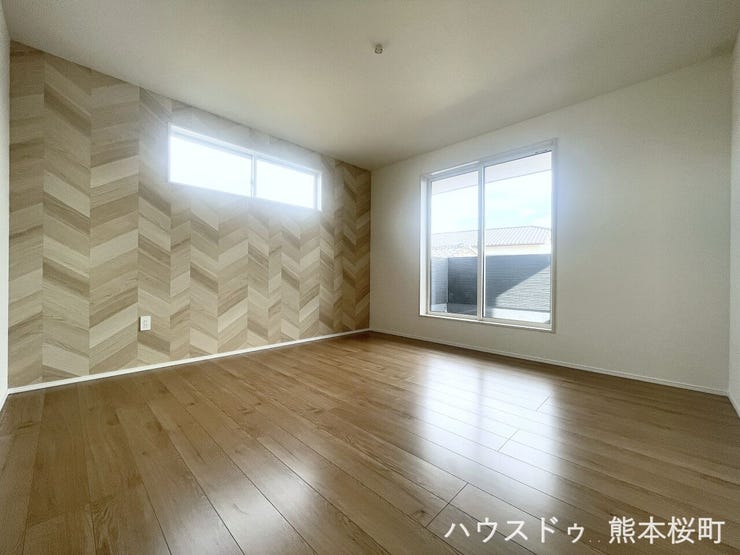 ■2階8帖洋室■心からリラックスできる静けさ、上質な眠りで、毎日をリセットします。明日への活力を養う空間です。