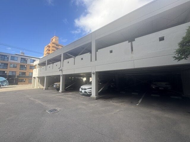 札幌の冬に心強い屋根付き駐車場(空き状況は都度要確認)
