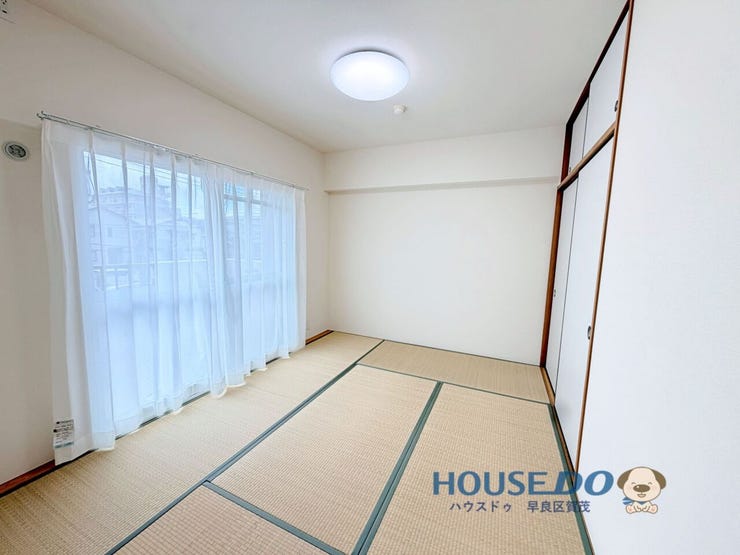 リビングの横にある和室は
お子様の遊び場や、お昼寝の場所、ゲストルームにと
多用途にお使いいただけます