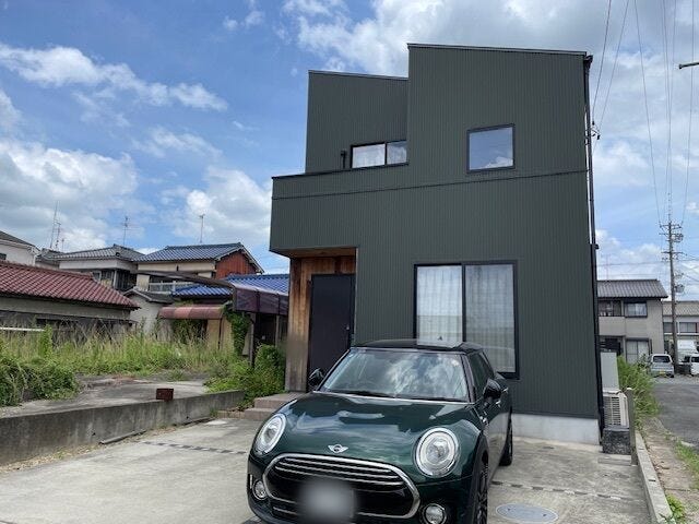 整形地&角地物件となります。