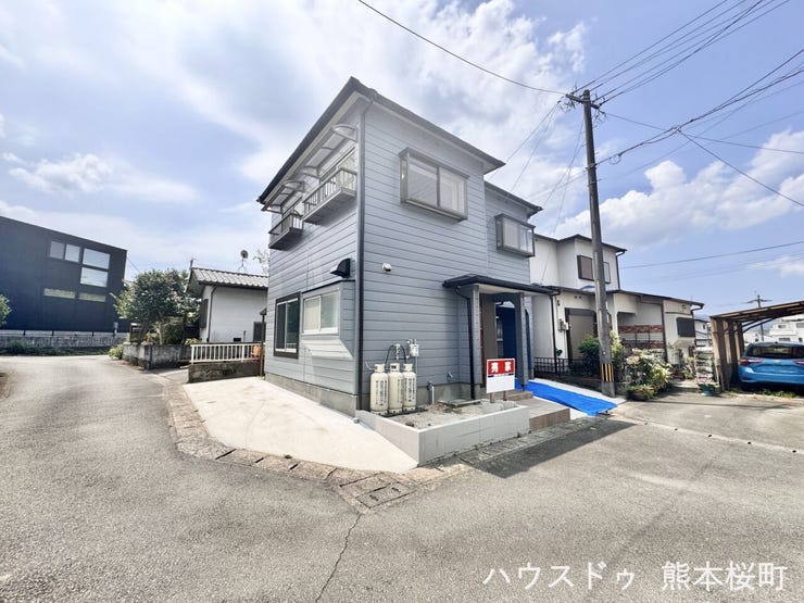 ■理想を叶える新しい暮らしの舞台■高いデザイン性と機能性を兼ね備えた住まい。ここで、家族の新しい物語が始まります。