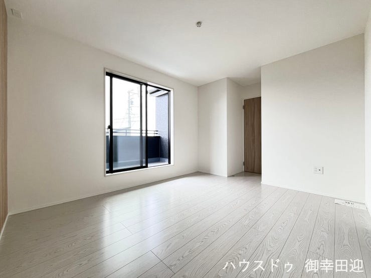 ■2階7.5帖洋室■心からリラックスできる静けさ、上質な眠りで、毎日をリセットします。明日への活力を養う空間です。