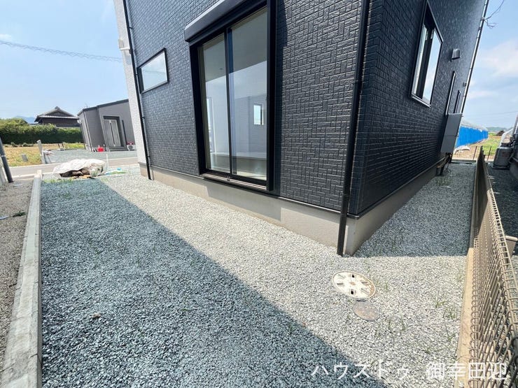 ■遊びと安らぎの多目的空間■子どもが安全に遊べ、ペットと触れ合い、大人も自然に癒やされる、暮らしを彩るスペースです。