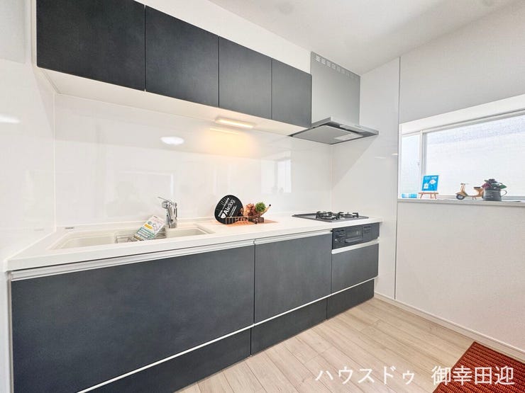 ■家族の「美味しい」が集まる舞台■高い機能性と美しいデザインを両立。料理する人も、待つ人も、笑顔になれる場所です。