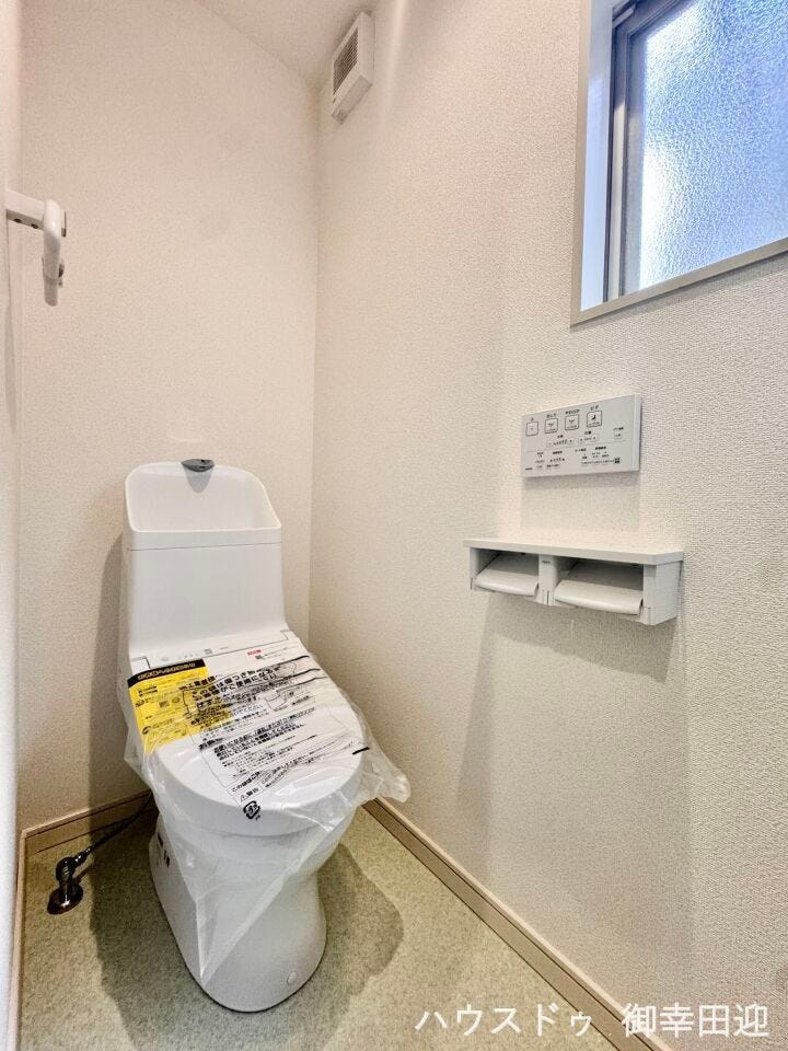 ■一人になれる安らぎの場所■清潔さと静けさを両立した空間。心落ち着くひとときを過ごせる、プライベートなレストルームです。