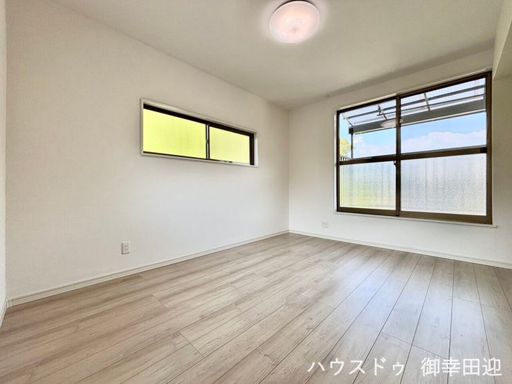 ■2階洋室①■心からリラックスできる静けさ、上質な眠りで、毎日をリセットします。明日への活力を養う空間です。