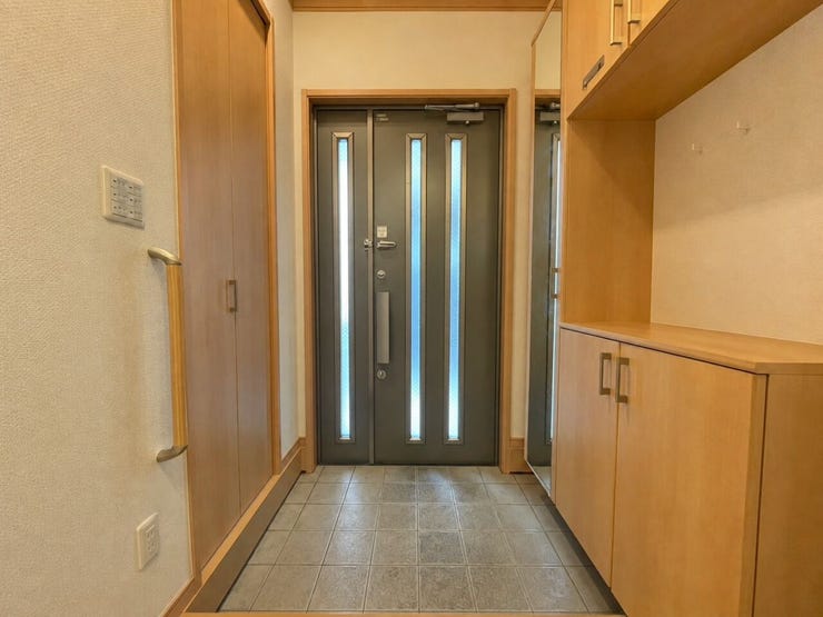 ◇玄関◇
※生活感を消去した加工処理を行っています
