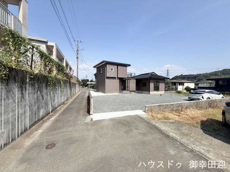 ■理想を叶える新しい暮らしの舞台■高いデザイン性と機能性を兼ね備えた住まい。ここで、家族の新しい物語が始まります。