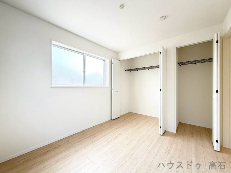 5.2畳洋室
豊富な収納スペースを確保しております!