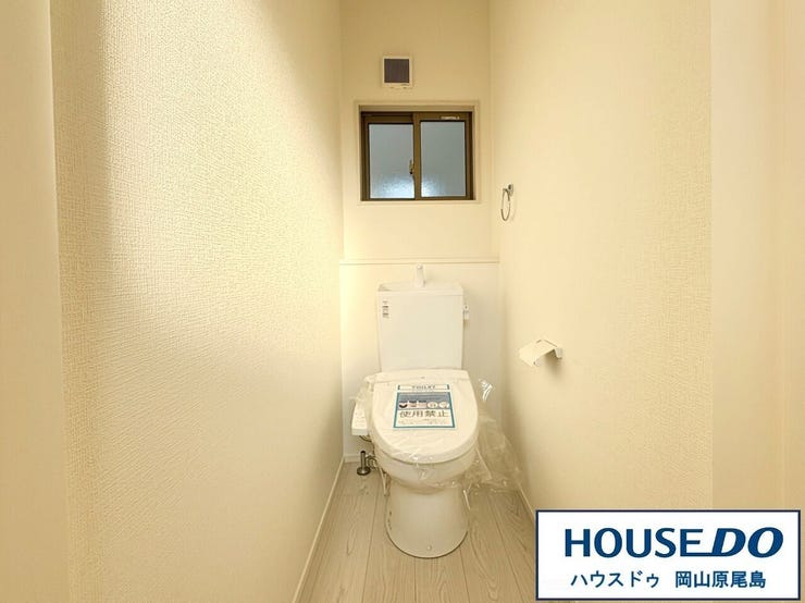 トイレは1階と2階に配置、清潔感のある温水洗浄便座です。
※同施工会社の物件イメージ写真です。