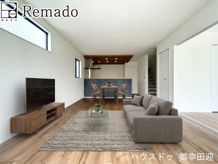 【リビング】
■家族の笑顔が集う中心地■お気に入りの家具を迎え、窓からは心地の良い光が差し込みます。※CGで家具を配置しています。