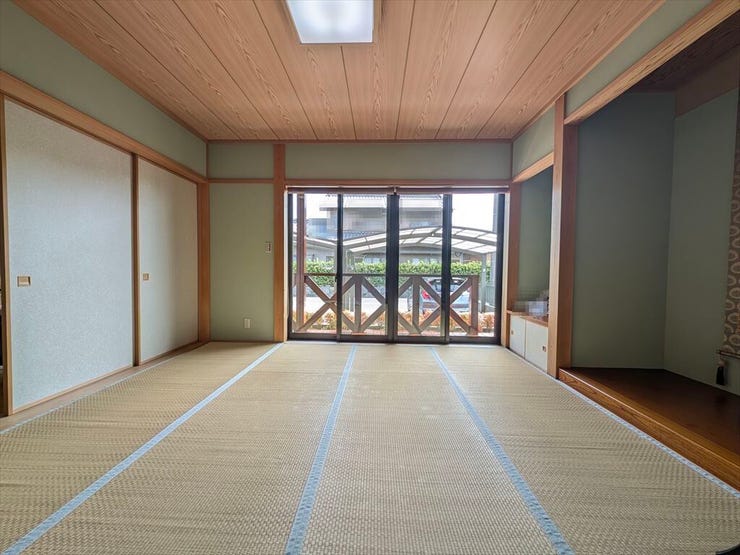 いぐさの香る和室でリラックスした毎日を情緒漂うくつろぎの和室でお過ごしください