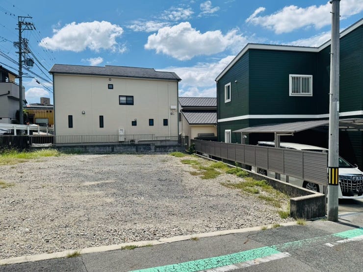 住宅購入の不安を一緒に解消しませんか?資金計画やローンの仕組みを分かりやすくご案内し、安心して住まい探しを進められるよう全力でサポートします!お気軽にご相談ください。お客様のペースに合わせて進めます!