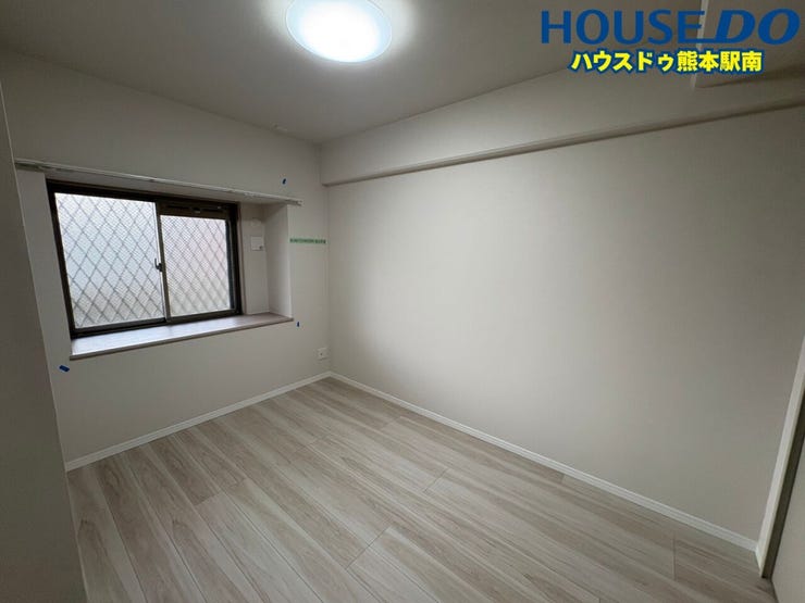 ■洋室■
明るく落ち着いた雰囲気の洋室でゆったり過ごせる空間です
寝室や子ども部屋などライフスタイルに合わせて活用できます