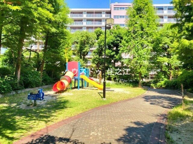 ★マンション敷地内。お子様の遊び場にも最適ですね♪