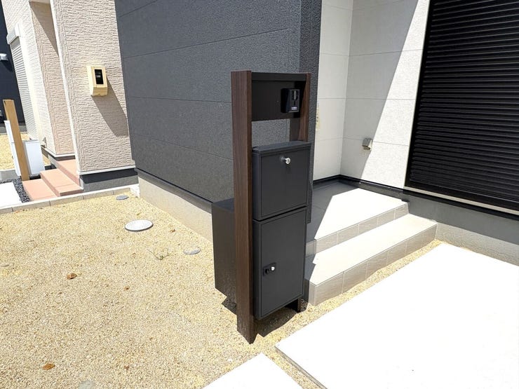 宅配ボックス
対面不要で不在時に便利な宅配ボックス!