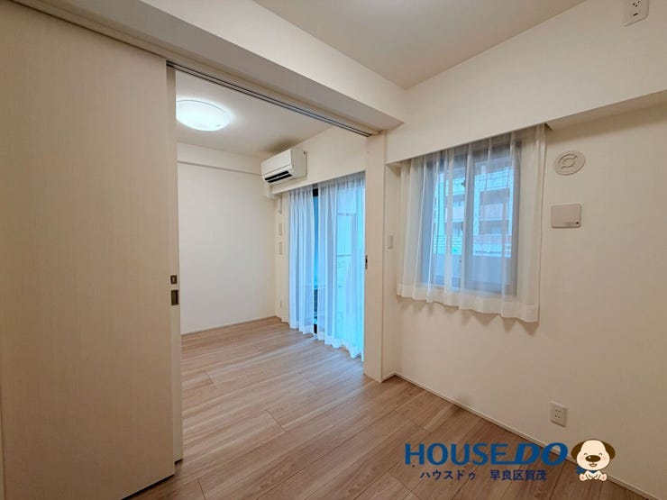 寝室にも仕事部屋にも。暮らしに合わせて使える洋室です