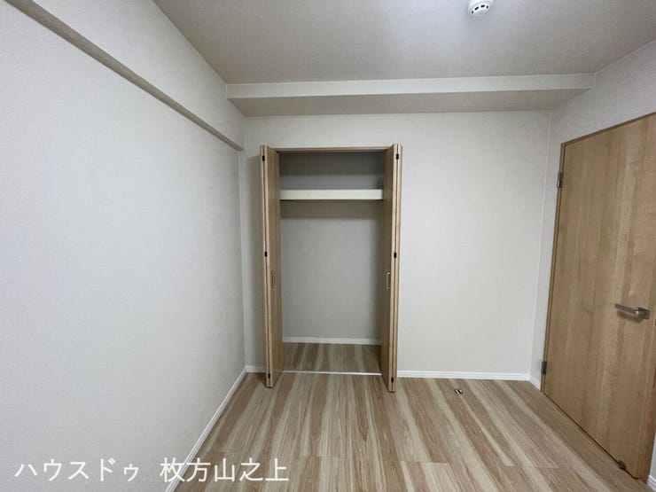 奥行きのあるクローゼット付き♪衣類を居室に出さず、すっきり暮らせます