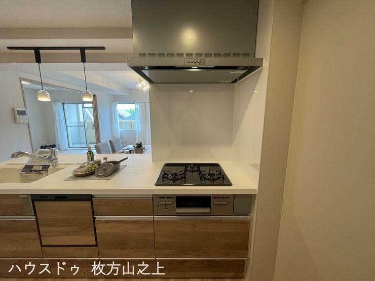 コンロ・シンク・調理スペースが横並びで、毎日のお料理がスムーズに進むキッチン♪