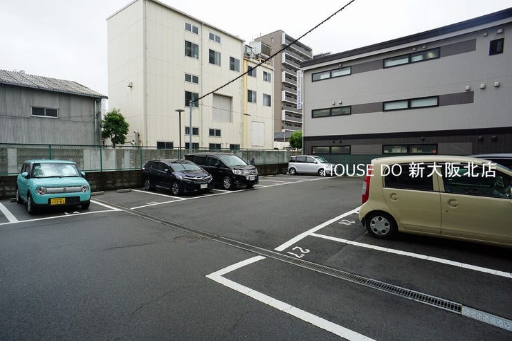 ■広々とした平面駐車場!
■駐車場の空き状況は常に変動していますので最新の空き状況をお調べいたします!お気軽にお問い合わせください!