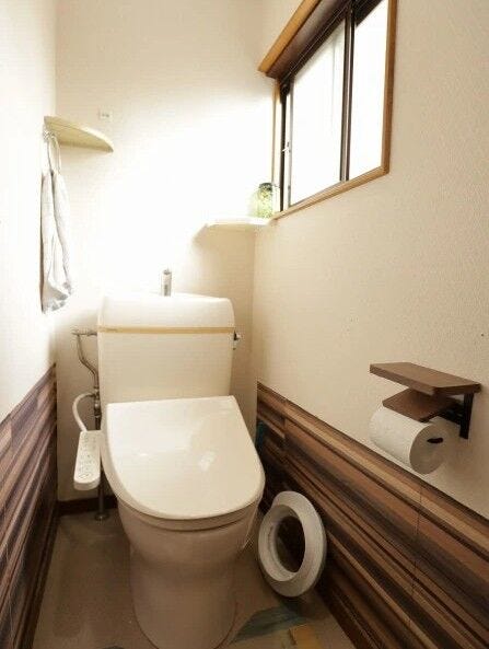 木目の温かみあるトイレ!毎日使う場所だからこその癒しの雰囲気を!