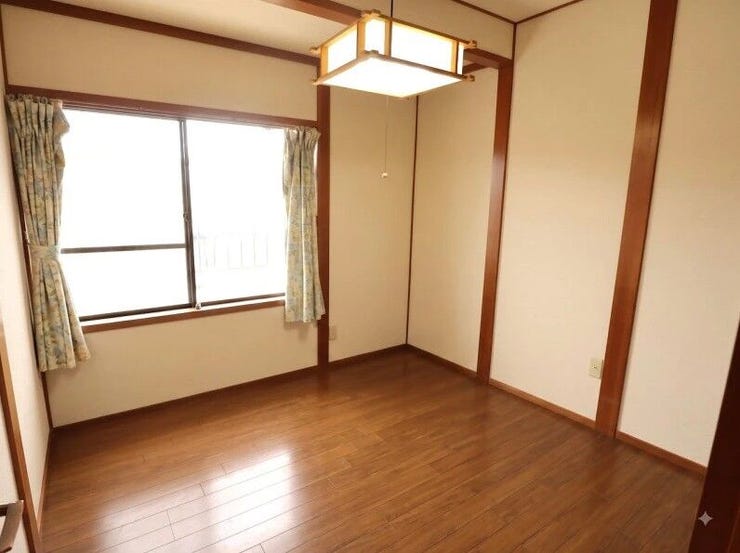 ※写真は家具消し加工しております
