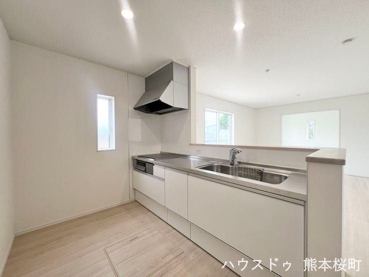 ■家族の「美味しい」が集まる舞台■高い機能性と美しいデザインを両立。料理する人も、待つ人も、笑顔になれる場所です。