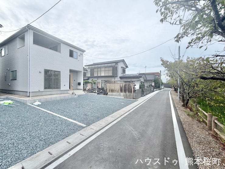■理想を叶える新しい暮らしの舞台■高いデザイン性と機能性を兼ね備えた住まい。ここで、家族の新しい物語が始まります。