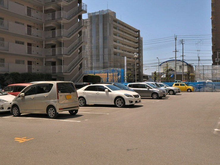 平面駐車場