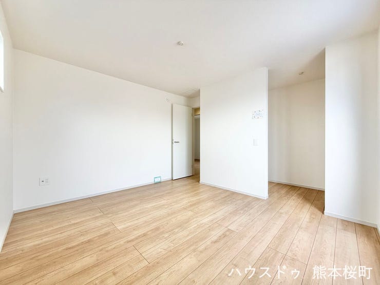 ■2階8.7帖洋室■心からリラックスできる静けさ、上質な眠りで、毎日をリセットします。明日への活力を養う空間です。